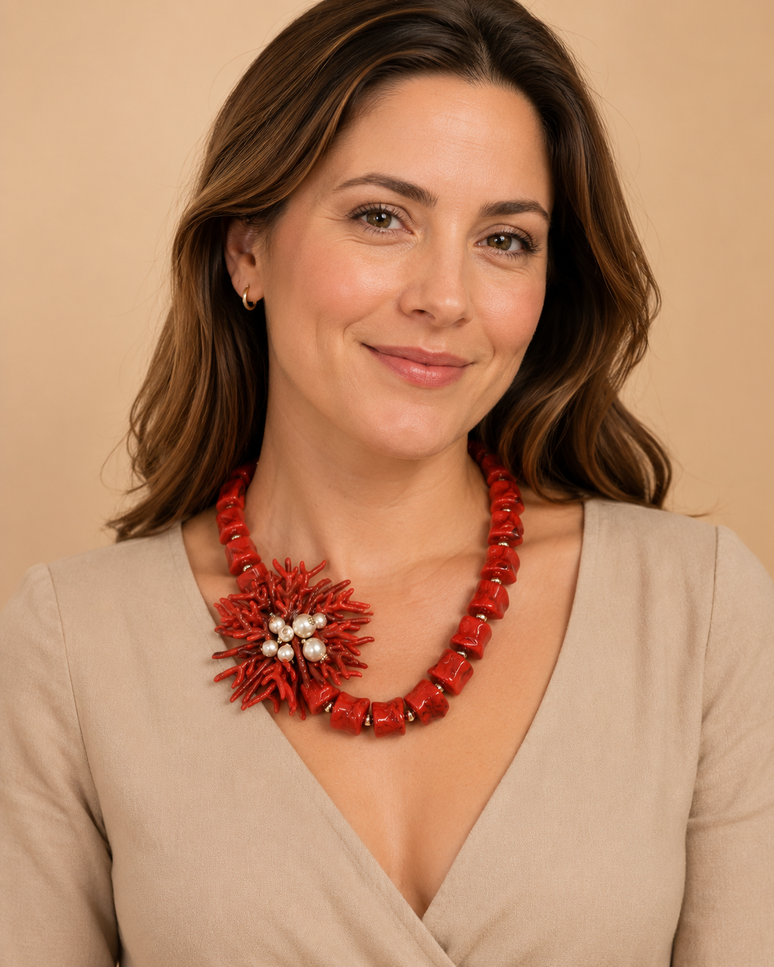 Collana Corallo Rosso Statement con Perle Decorative – Collana Elegante Mare Donna