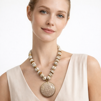 Collana Boho con Pendente Tondo – Stile Estivo Multicolor