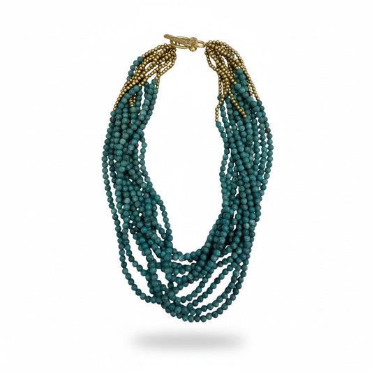 Collana Multistrato Verde Turchese con Dettagli Dorati
