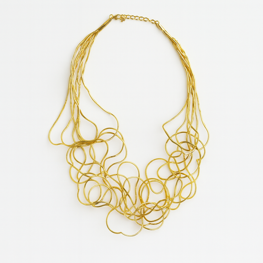 Collana Scultura Metallica – Disponibile in Oro, Argento e Tricolore