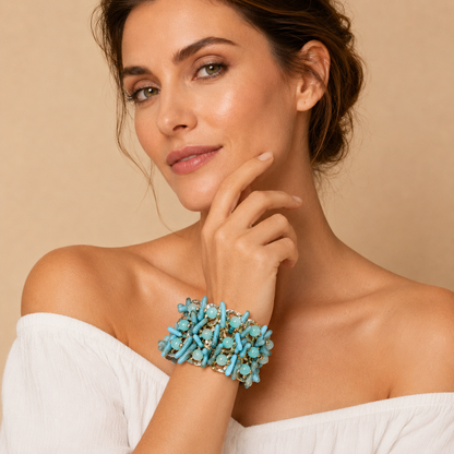 Bracciale Statement Azzurro con Dettagli Dorati – Effetto Turchese