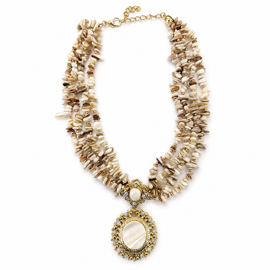 Collana Multistrato con Perle Naturali e Maxi Pendente Vintage – Collana Elegante Donna