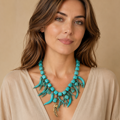 Collana Statement Turchese con Pendenti Corallo e Corno – Collana Donna Stile Mediterraneo