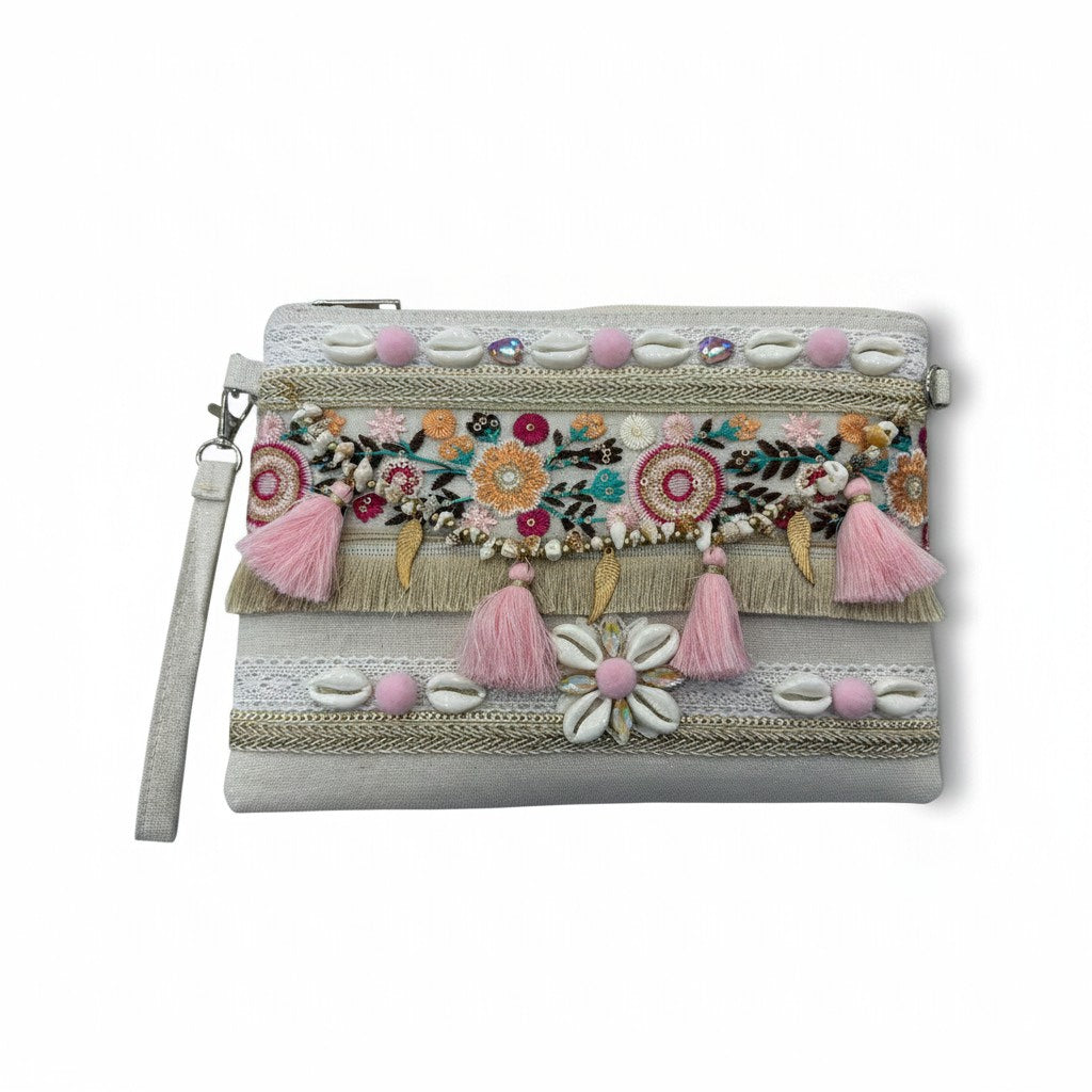 Pochette Boho Ricamata con Frange Rosa – Dettagli Chic