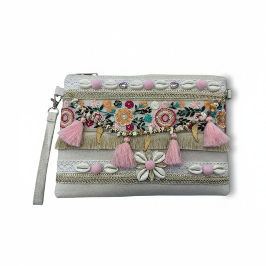 Pochette Boho Ricamata con Frange Rosa – Dettagli Chic