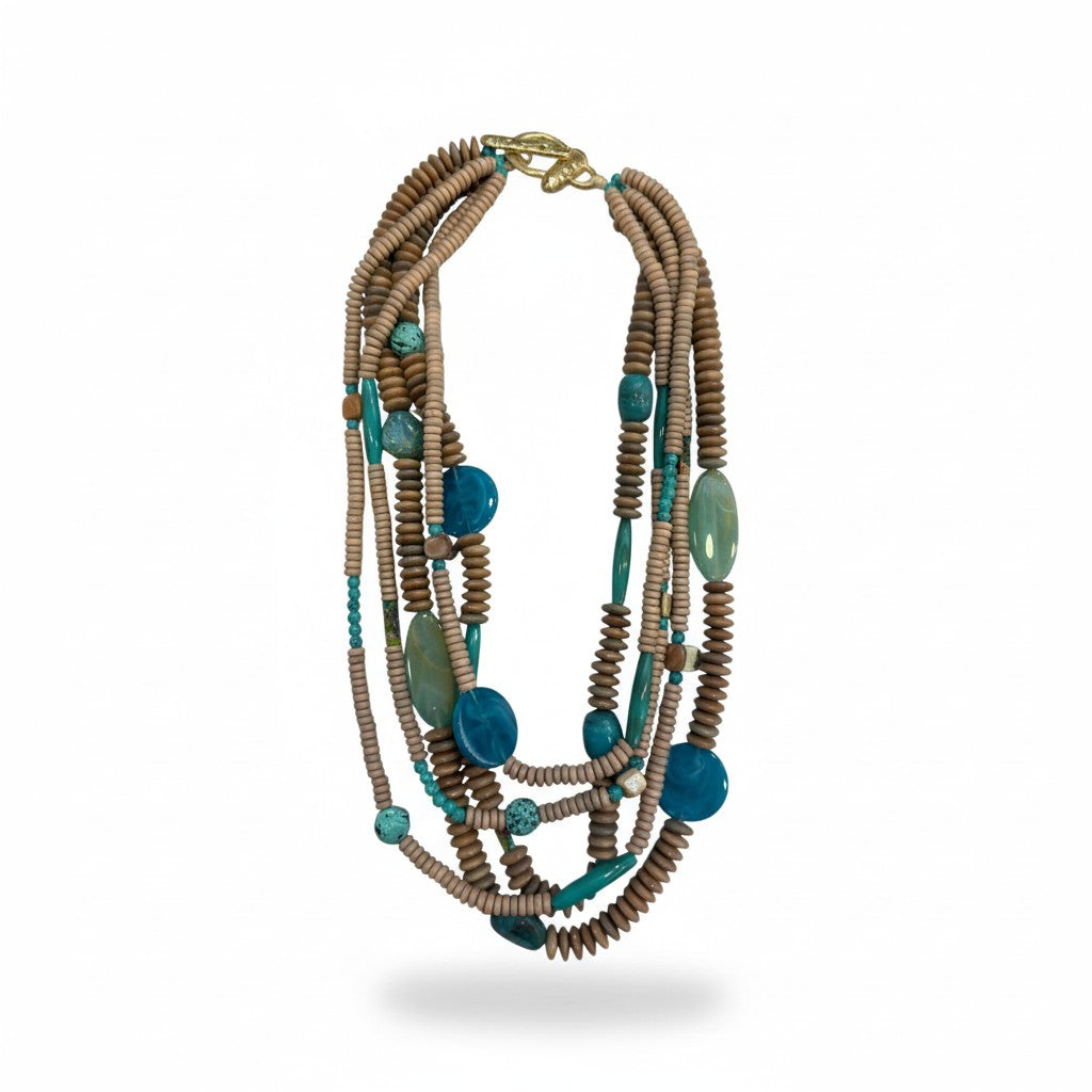 Collana Multistrato Boho con Perle Naturali e Dettagli Turchesi