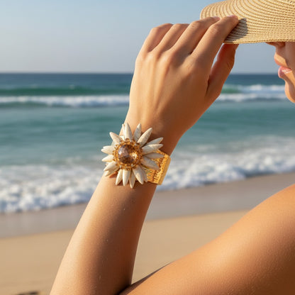 Bracciale Rigido con Fiore e Cristalli – Stile Elegante e Glamour