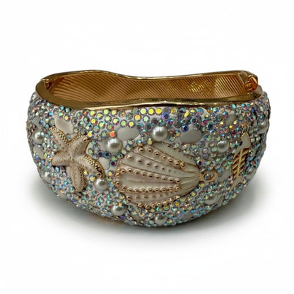 Bracciale Rigido con Conchiglie e Cristalli – Stile Mare Lusso